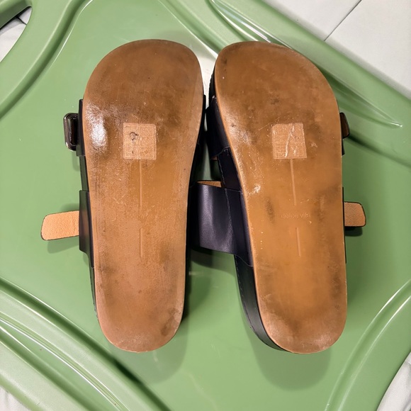 Dolce Vita Black Platform Slide Sandals Gold Buckle Size 7 - Picture 4 of 5